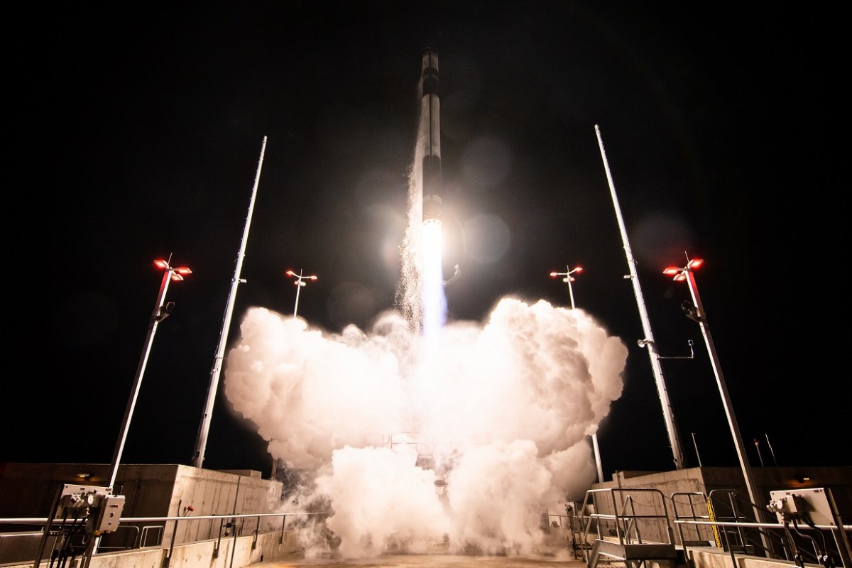 Rocket Lab’s Electron Rocket lifted off from NASA’s Wallops Flight Facility January 24, 2023, at 6 p.m. EST. The Mission, Titled “Virginia is for Launch Lovers,” is the First Commercial U.S. Electron Launch for Rocket Lab. Credit Brady Kenniston
